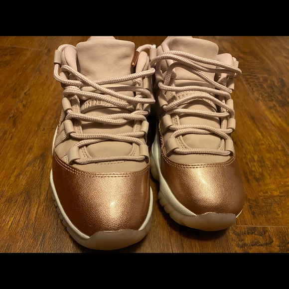 WMNS Air Jordan 11 Retro low’s ✨ - Picture 2 of 4